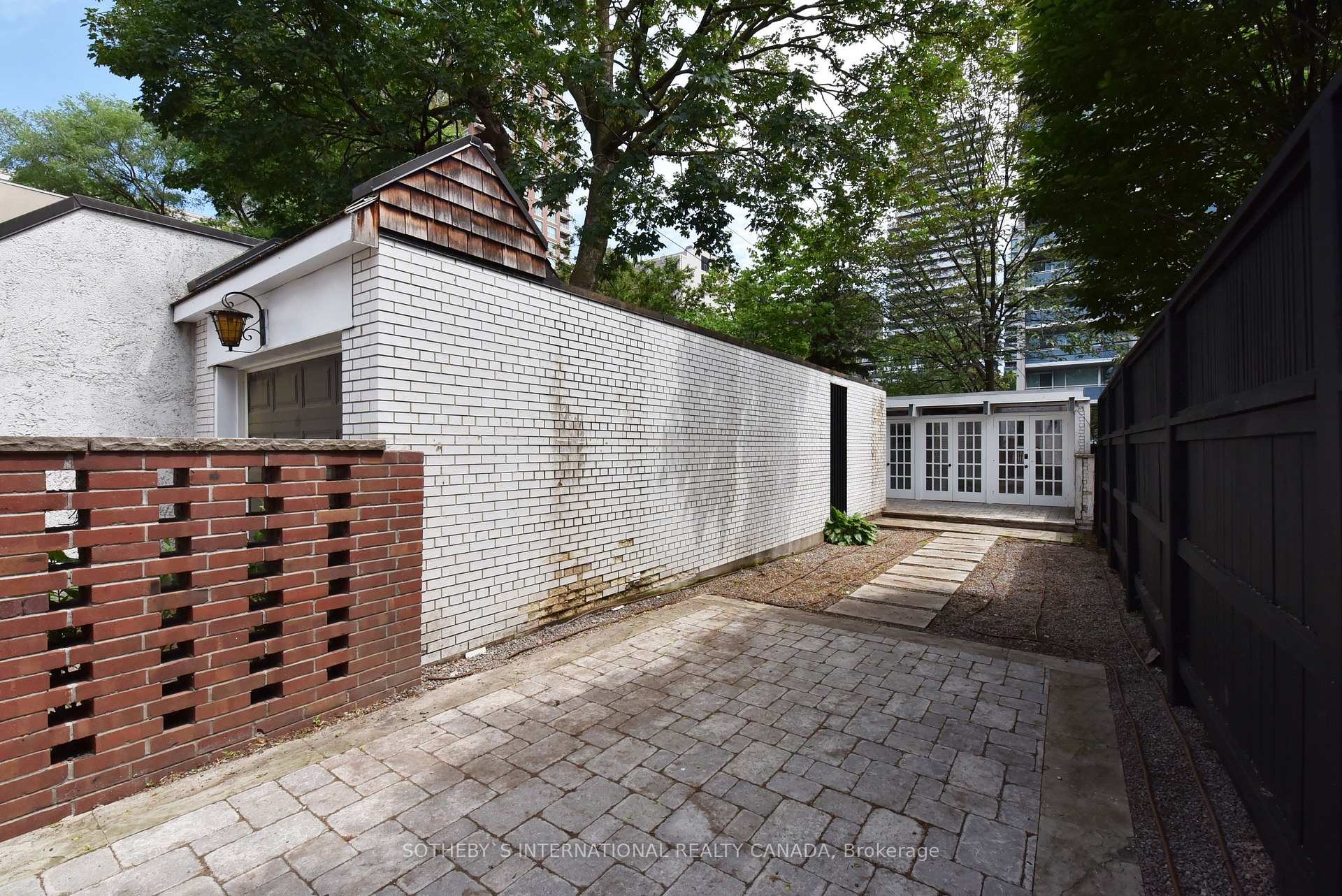 Photo 32 of 29 Lowther Avenue, Toronto, The Annex — HOMEH