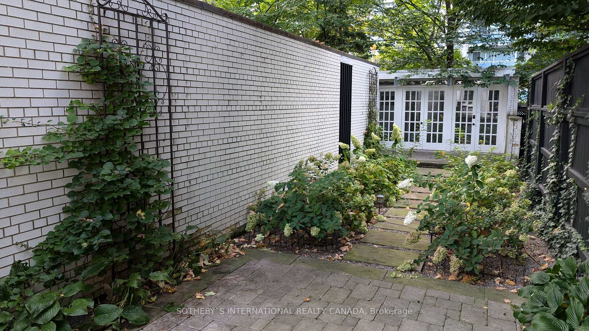 Photo 34 of 29 Lowther Avenue, Toronto, The Annex — HOMEH