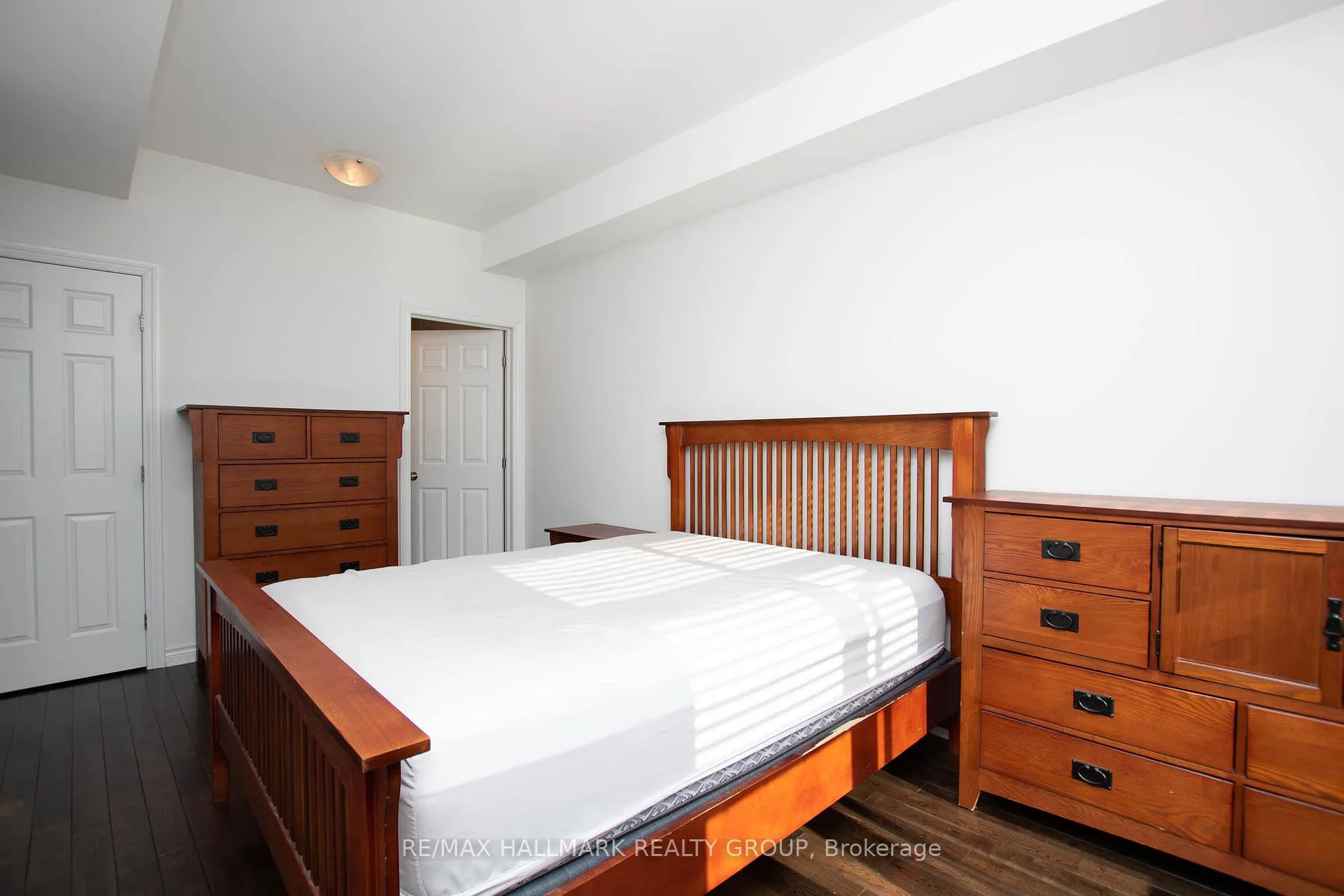 Photo 25 of Unit H, 314 Everest Private, Ottawa, Elmvale Acres — HOMEH