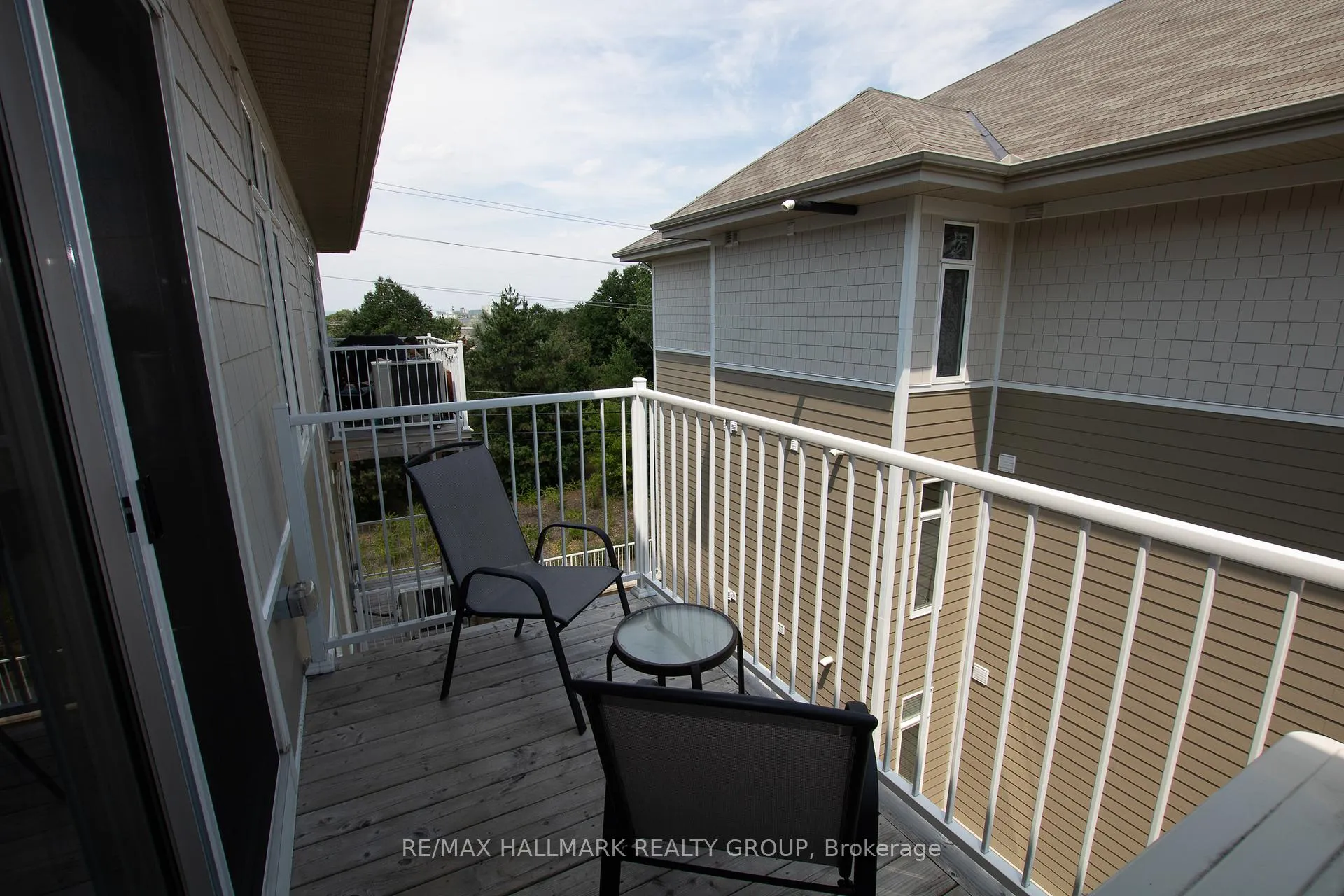 Photo 32 of Unit H, 314 Everest Private, Ottawa, Elmvale Acres — HOMEH