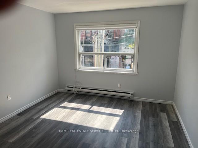 Photo 1 of Unit #1 Front, 564 Queen Street W, Toronto, Kensington-Chinatown — HOMEH