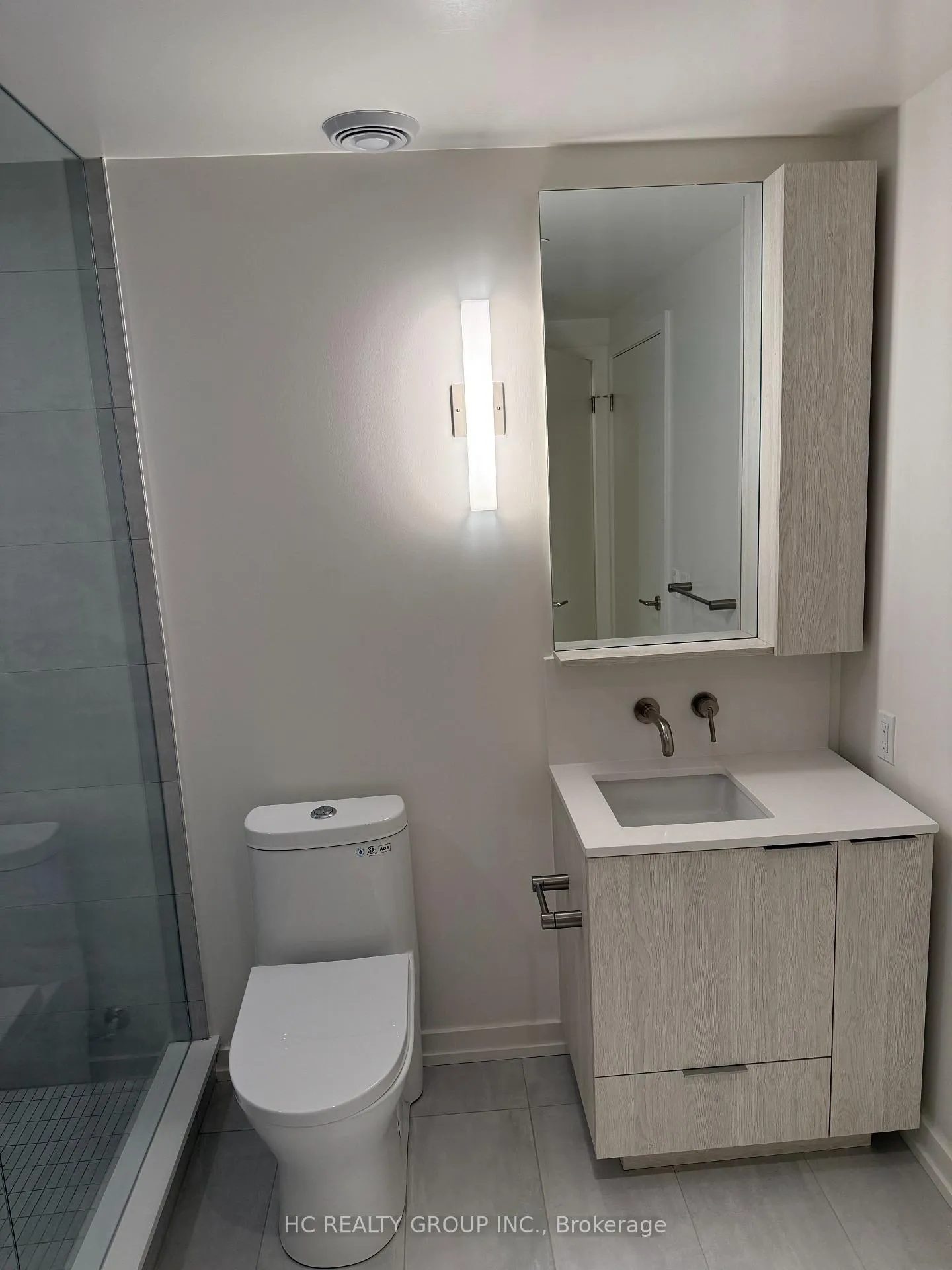 Photo 6 of Unit 305, 110 Broadway Avenue, Toronto, Mount Pleasant West — HOMEH