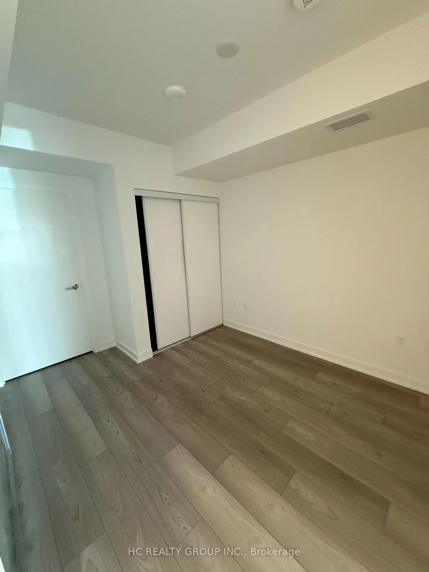 Photo 7 of Unit 305, 110 Broadway Avenue, Toronto, Mount Pleasant West — HOMEH