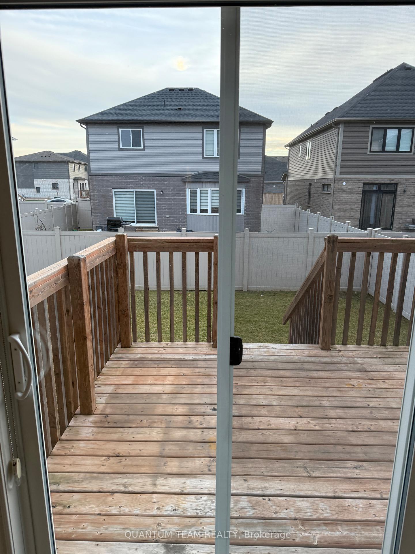Photo 12 of Unit Upper, 27 Overholt Drive, Thorold, Hurricane/Merrittville — HOMEH