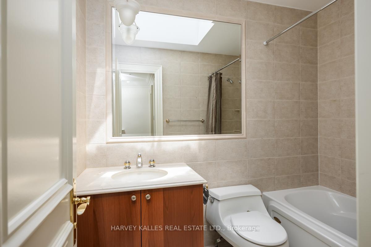 Photo 29 of 171B Balmoral Avenue, Toronto, Casa Loma — HOMEH
