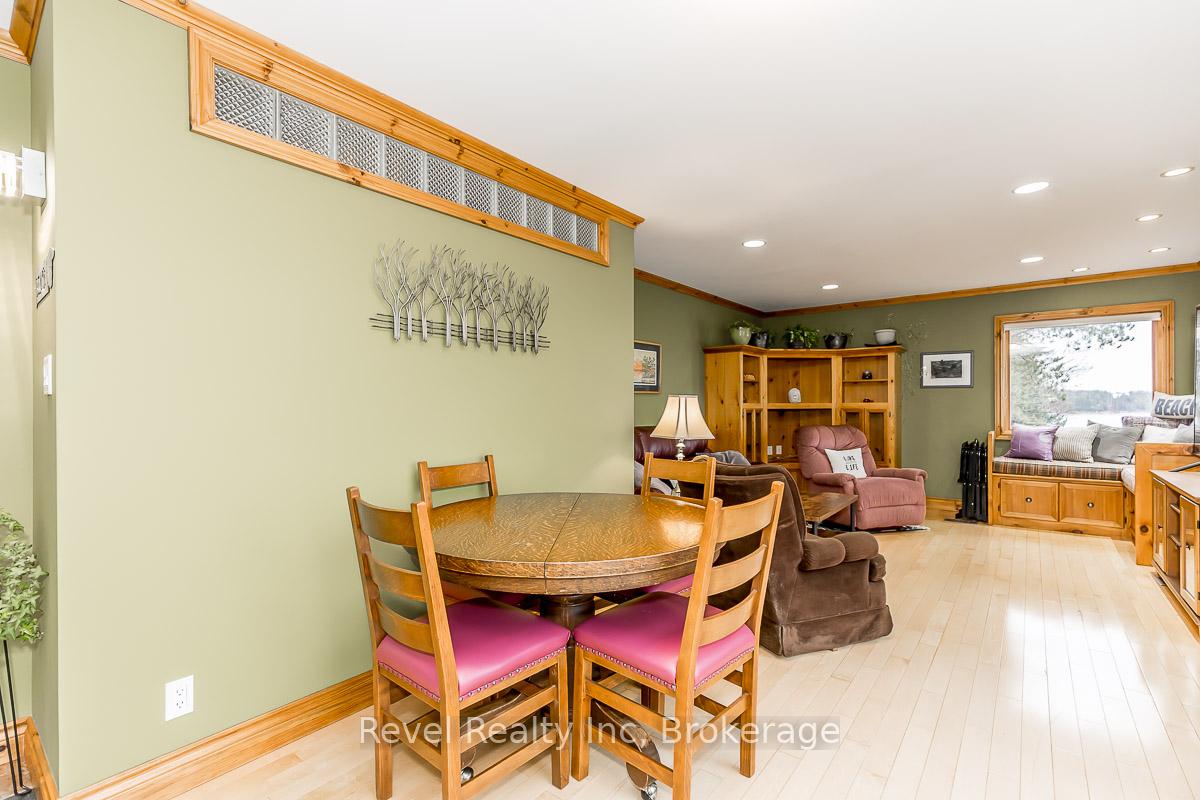 Photo 14 of 8 Willow Drive, Tiny, Rural Tiny — HOMEH