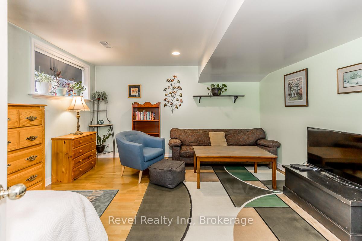 Photo 34 of 8 Willow Drive, Tiny, Rural Tiny — HOMEH