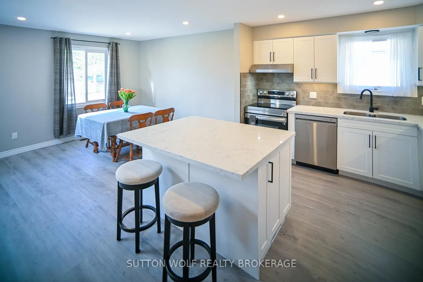 Photo 10 of 2272 Bentim Road, Strathroy-Caradoc, Mount Brydges — HOMEH