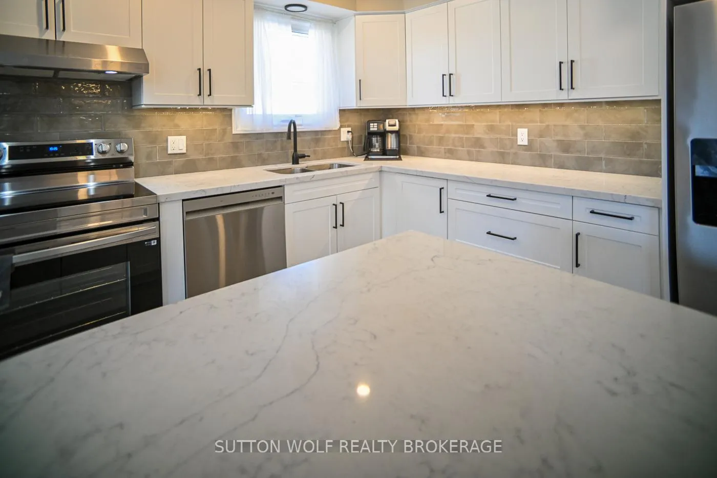 Photo 12 of 2272 Bentim Road, Strathroy-Caradoc, Mount Brydges — HOMEH