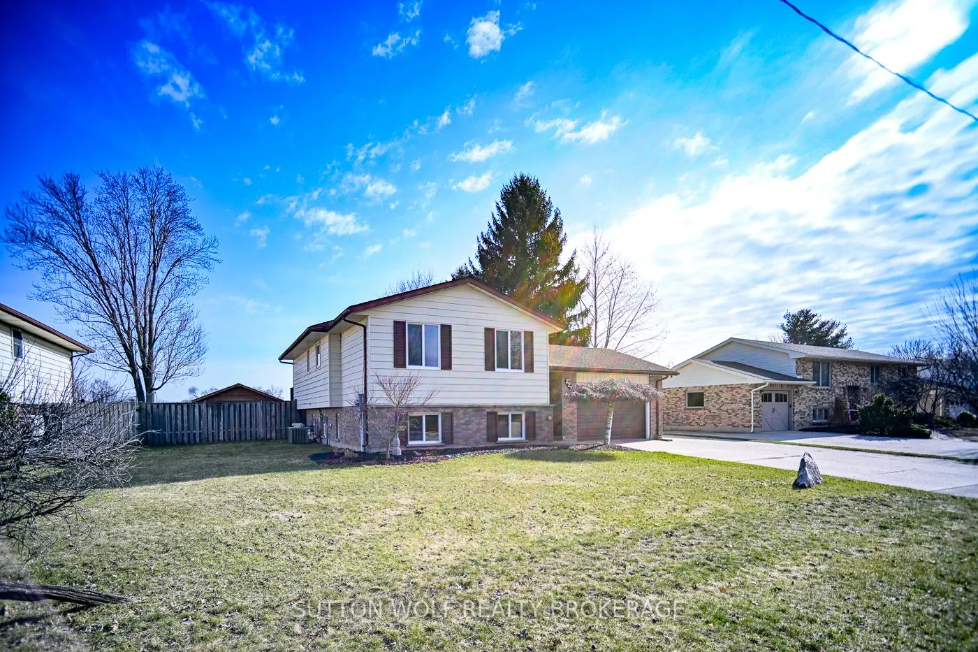 Photo 31 of 2272 Bentim Road, Strathroy-Caradoc, Mount Brydges — HOMEH