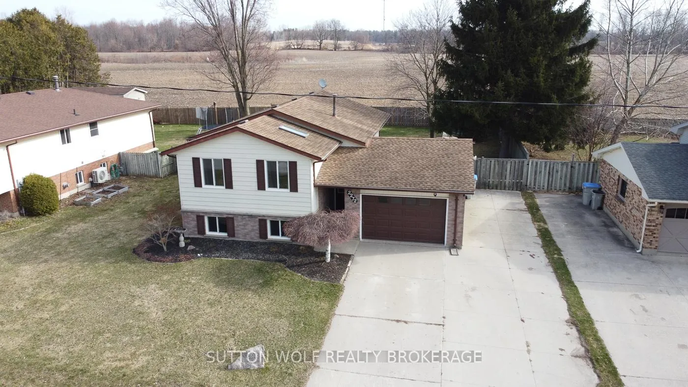 Photo 42 of 2272 Bentim Road, Strathroy-Caradoc, Mount Brydges — HOMEH