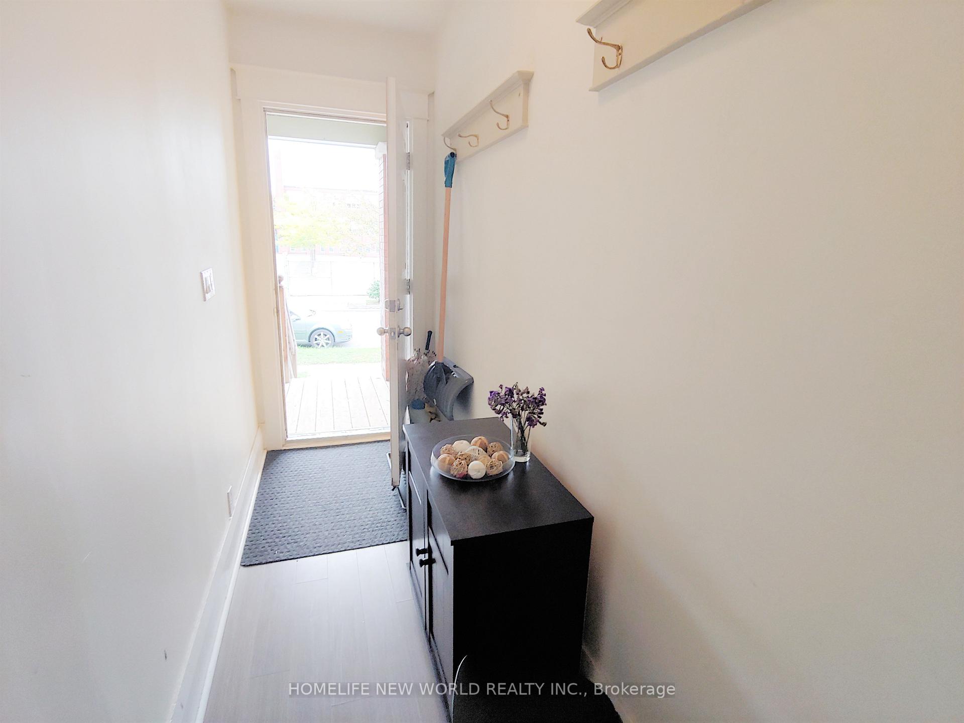 Photo 9 of Unit 2nd, 566 Glebeholme Boulevard, Toronto, Danforth — HOMEH