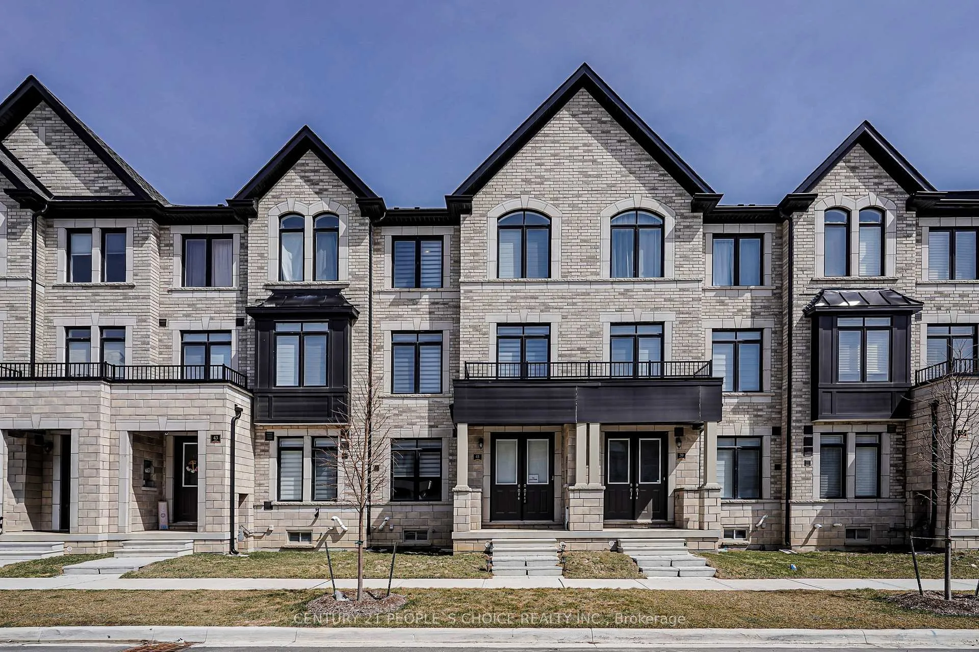 Photo 2 of 41 Minnock Street W, Caledon, Rural Caledon — HOMEH