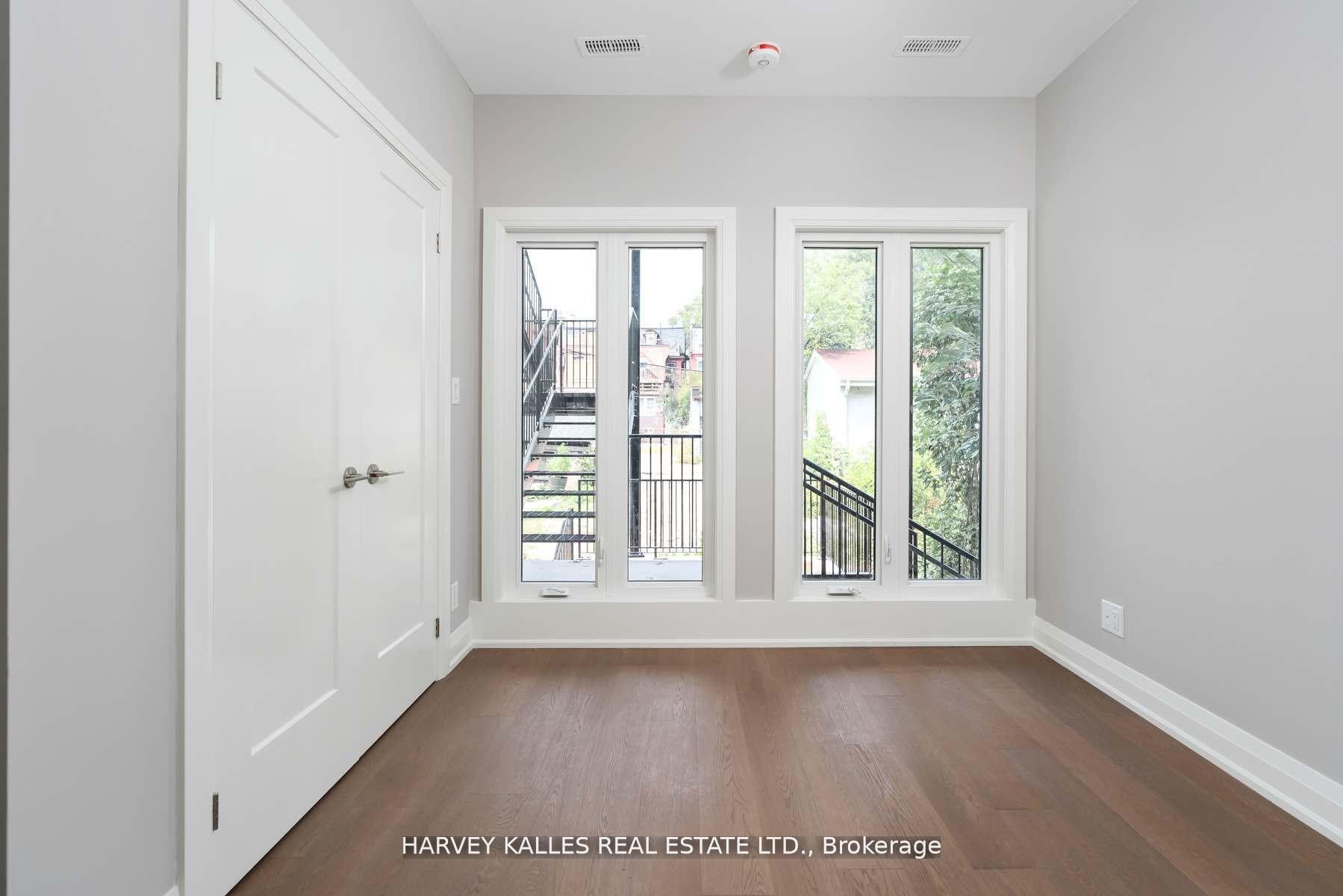 Photo 9 of Unit 2 (MainFloor), 24 Sullivan Street, Toronto, Kensington-Chinatown — HOMEH