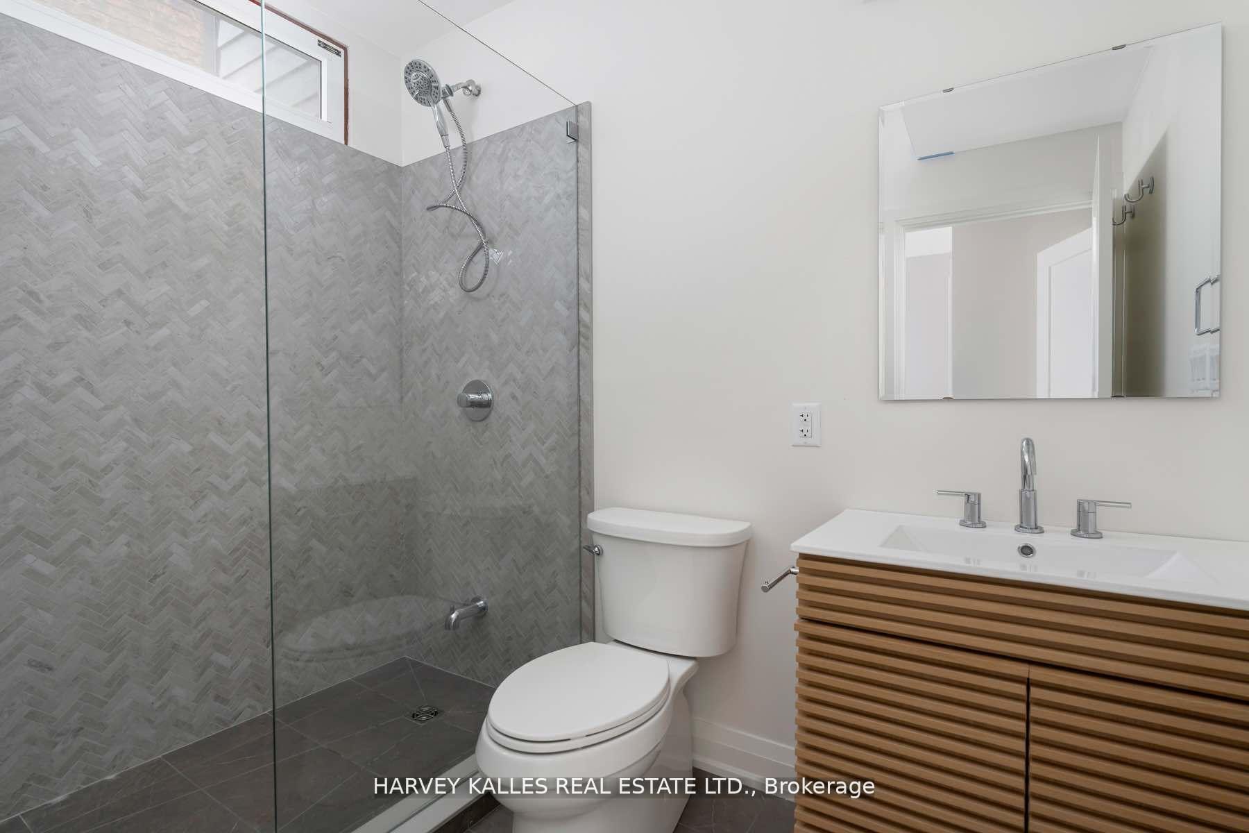 Photo 11 of Unit 2 (MainFloor), 24 Sullivan Street, Toronto, Kensington-Chinatown — HOMEH