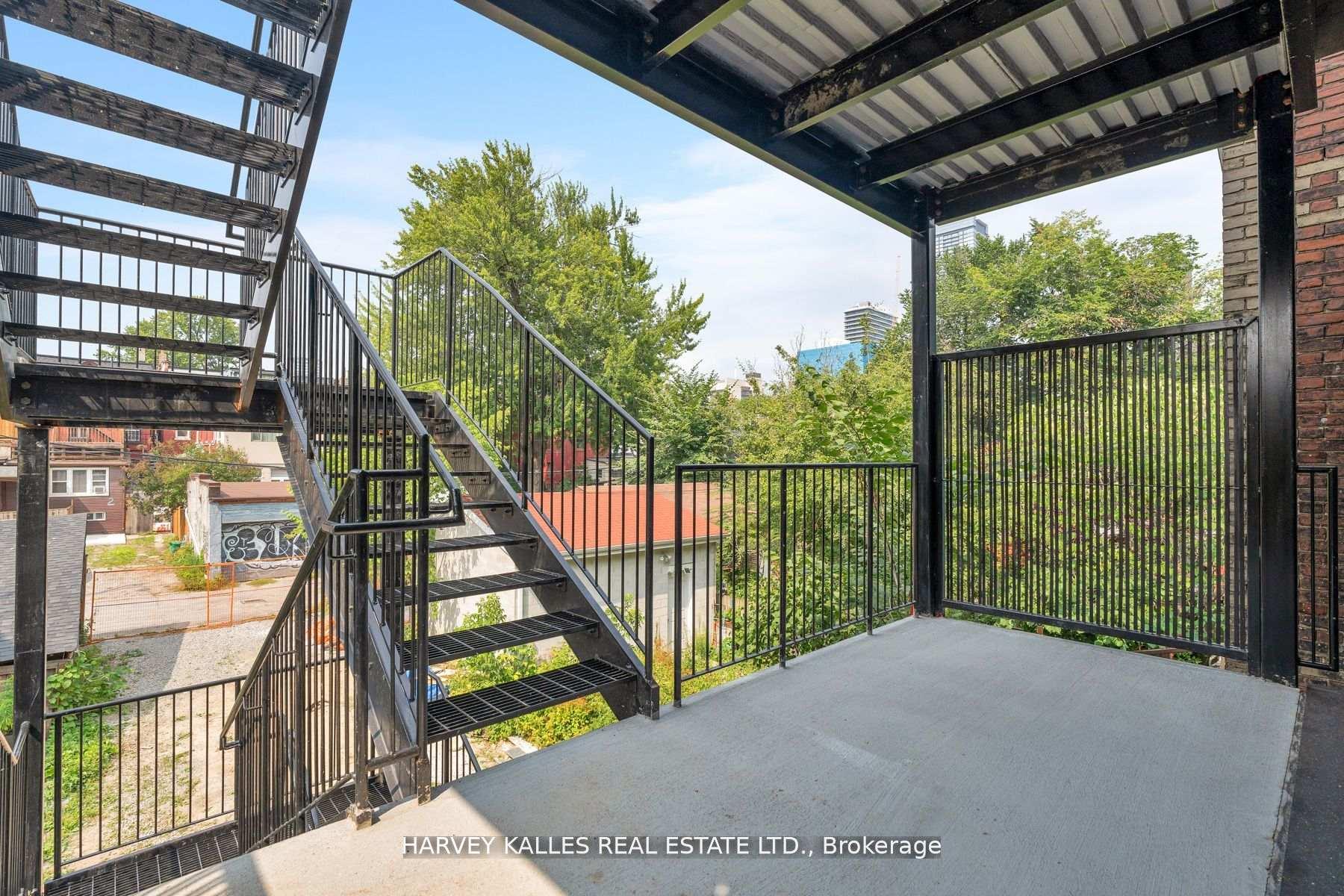 Photo 14 of Unit 2 (MainFloor), 24 Sullivan Street, Toronto, Kensington-Chinatown — HOMEH