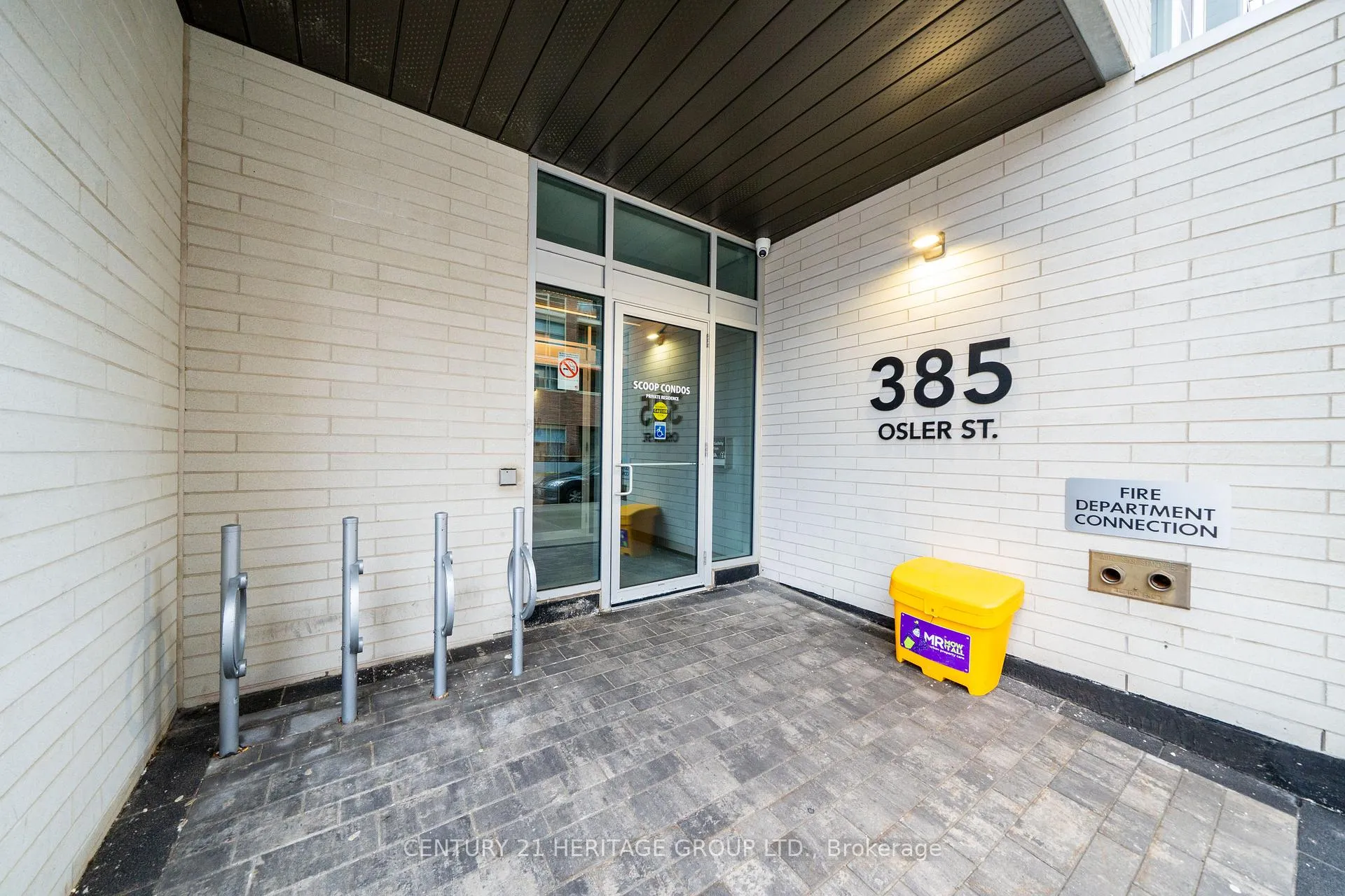 Photo 4 of Unit 610, 385 Osler Street, Toronto, Weston-Pellam Park — HOMEH