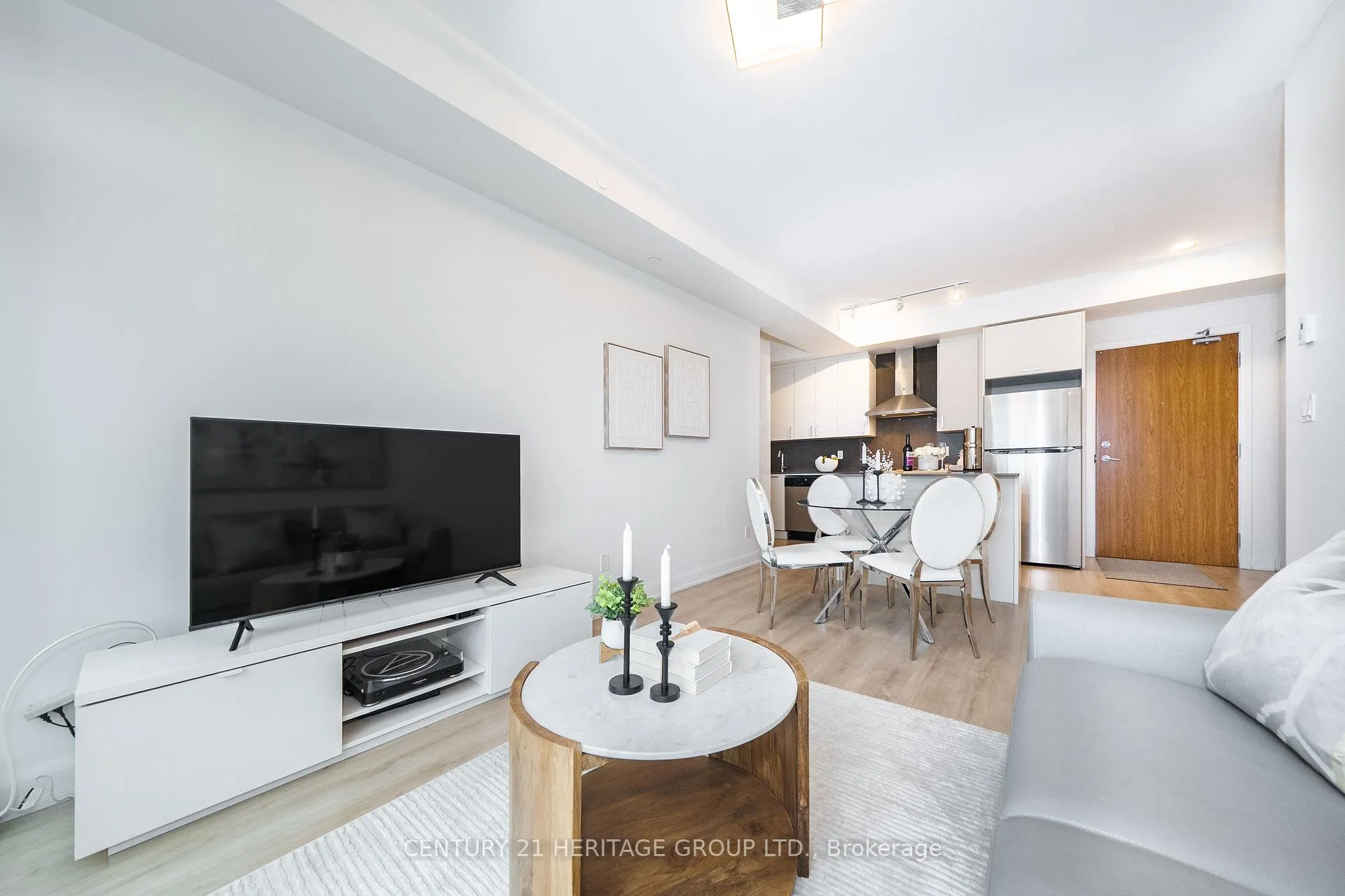 Photo 18 of Unit 610, 385 Osler Street, Toronto, Weston-Pellam Park — HOMEH
