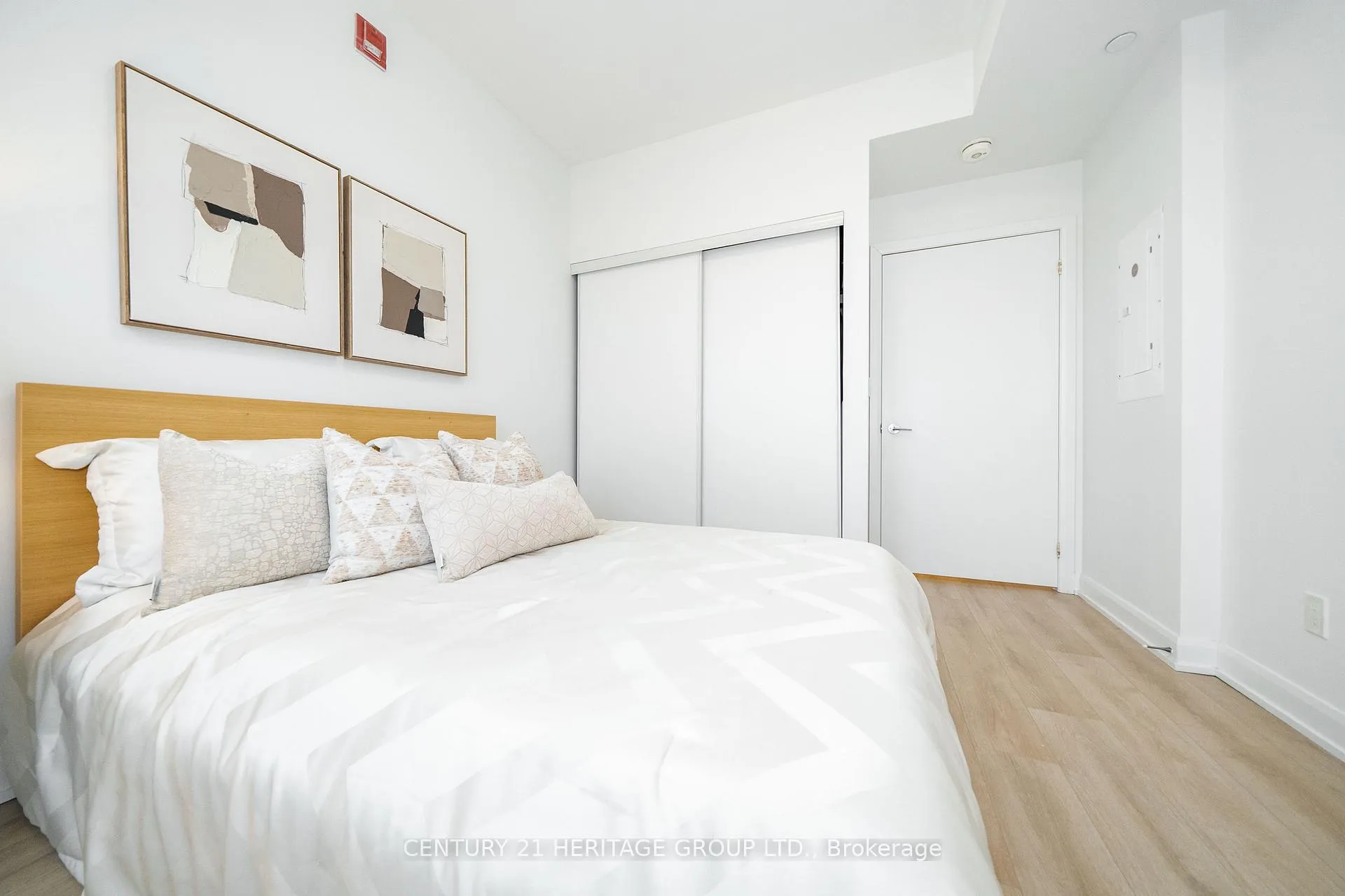 Photo 22 of Unit 610, 385 Osler Street, Toronto, Weston-Pellam Park — HOMEH