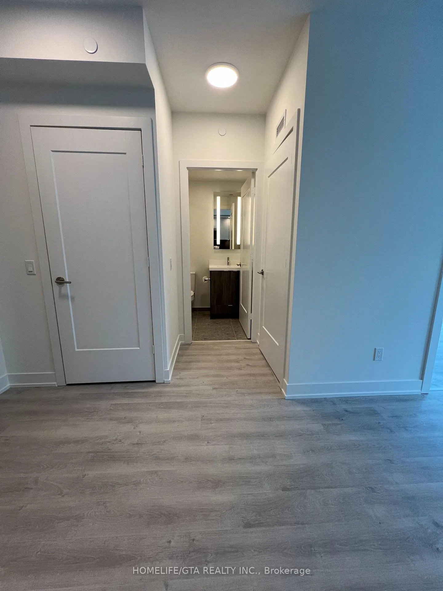 Photo 3 of Unit 1805, 60 Central Park Roadway, Etobicoke, Islington-City Centre West — HOMEH