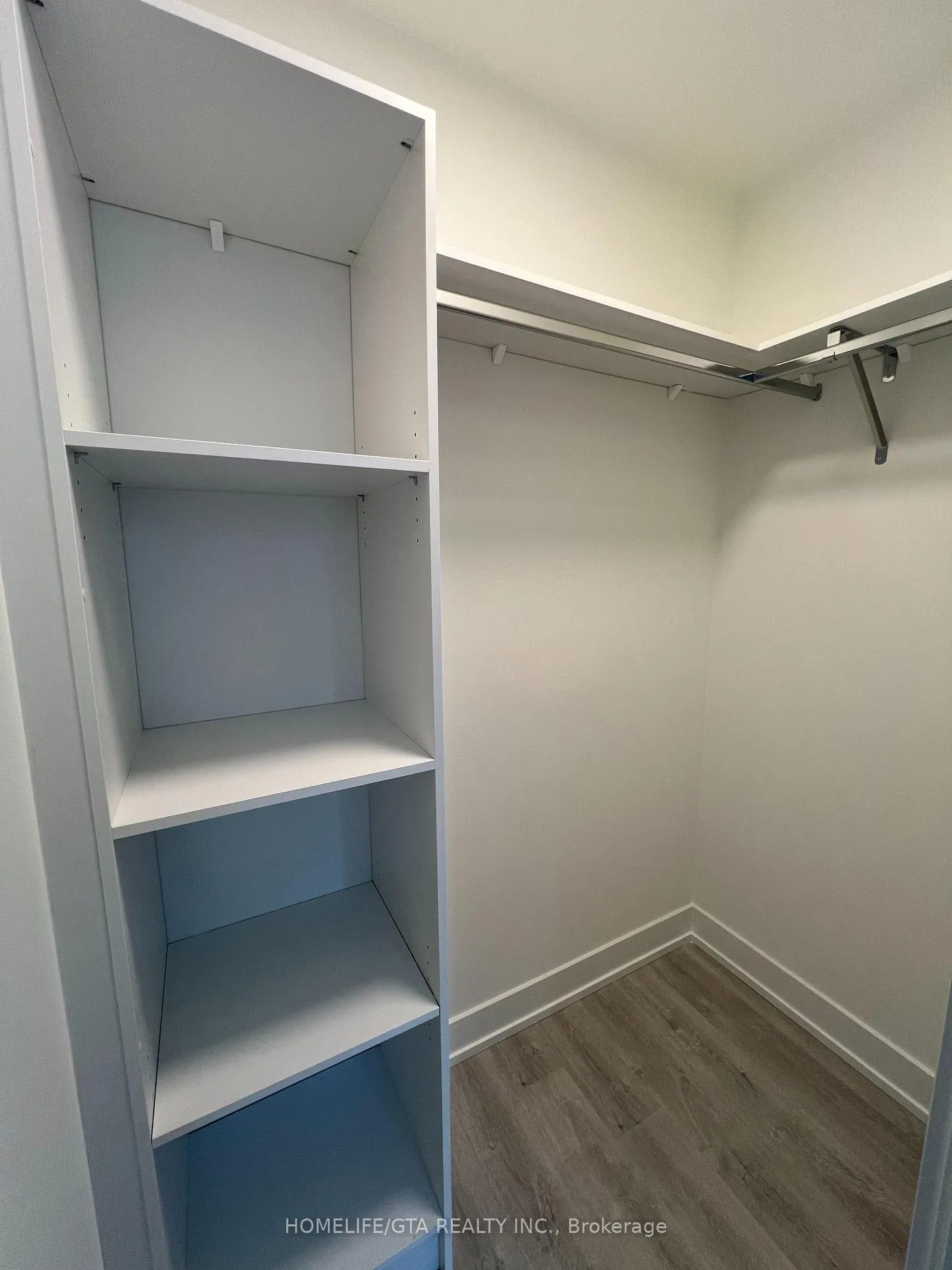 Photo 8 of Unit 1805, 60 Central Park Roadway, Etobicoke, Islington-City Centre West — HOMEH