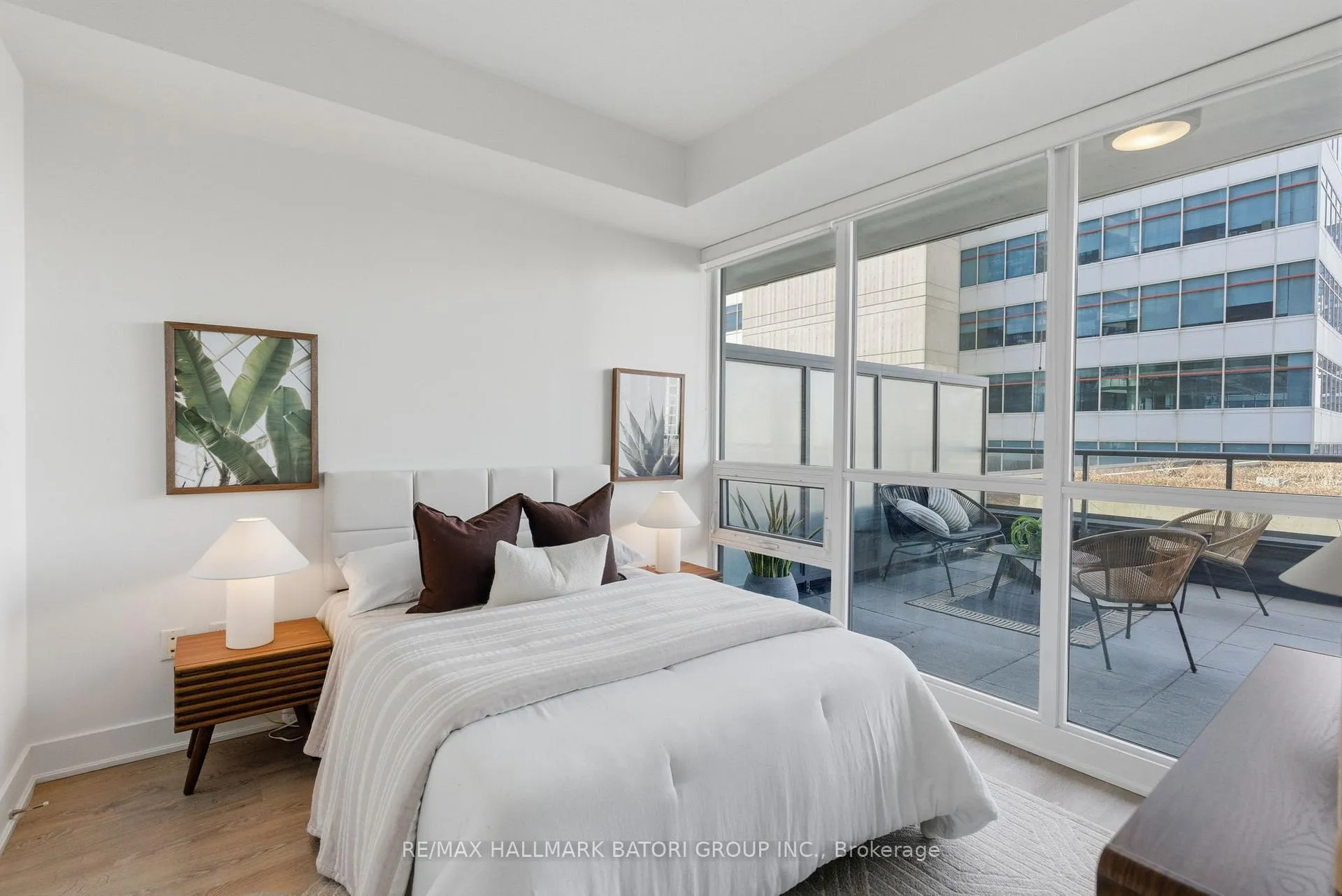 Photo 13 of Unit 706, 30 Roehampton Avenue, Toronto, Mount Pleasant West — HOMEH
