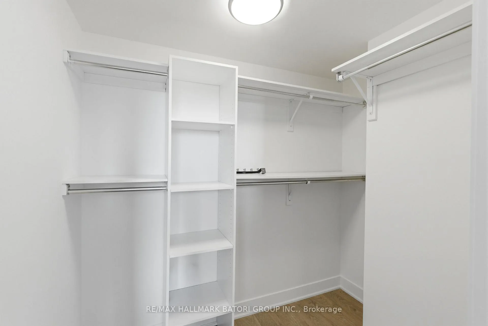 Photo 14 of Unit 706, 30 Roehampton Avenue, Toronto, Mount Pleasant West — HOMEH