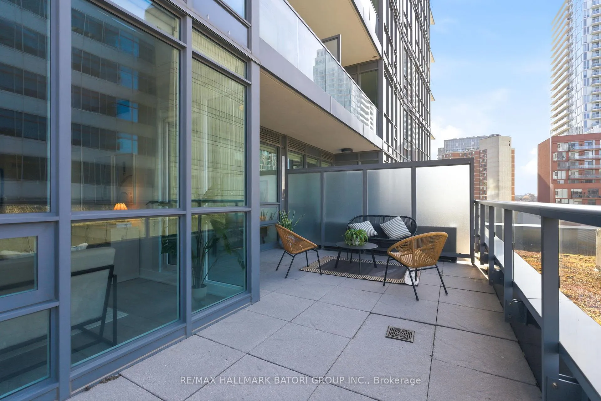 Photo 17 of Unit 706, 30 Roehampton Avenue, Toronto, Mount Pleasant West — HOMEH