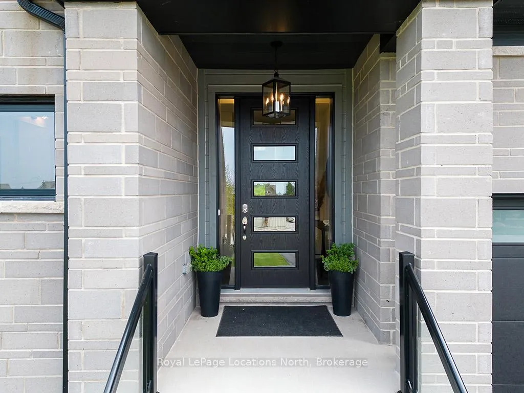 Photo 2 of 130 Dorothy Drive, Blue Mountains — HOMEH
