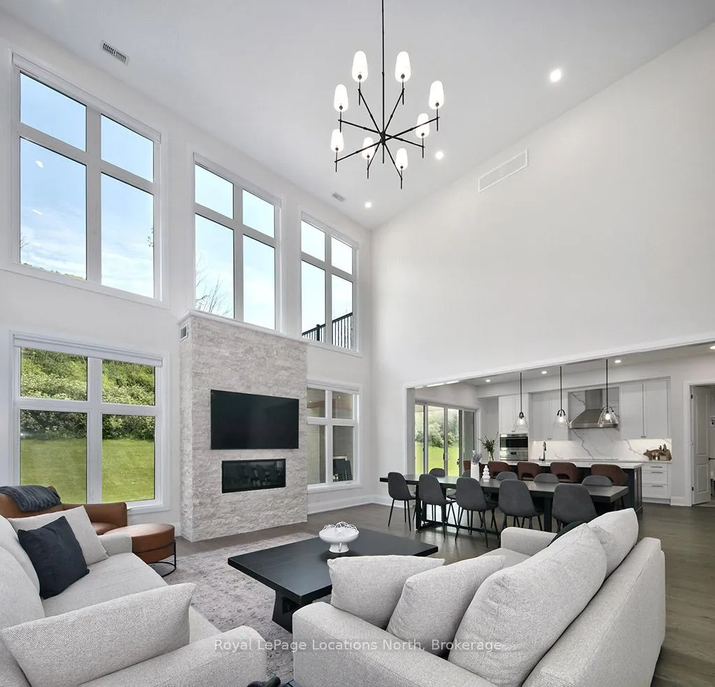 Photo 11 of 130 Dorothy Drive, Blue Mountains — HOMEH