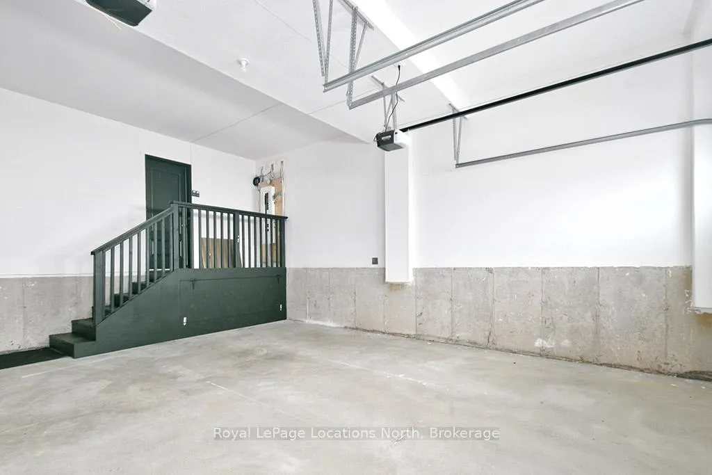 Photo 43 of 130 Dorothy Drive, Blue Mountains — HOMEH