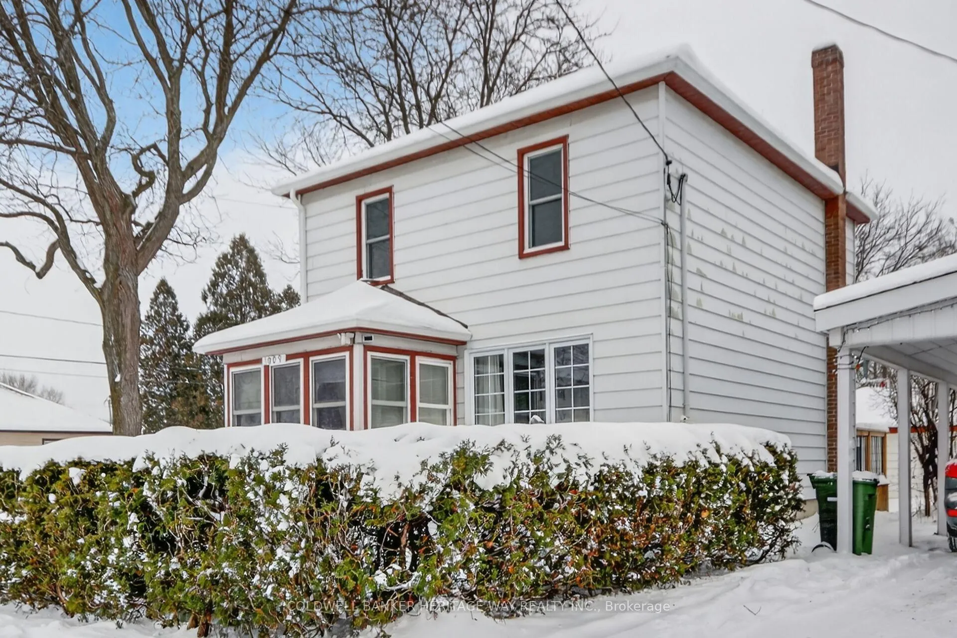 Photo 3 of 1009 Third Street E, Cornwall — HOMEH