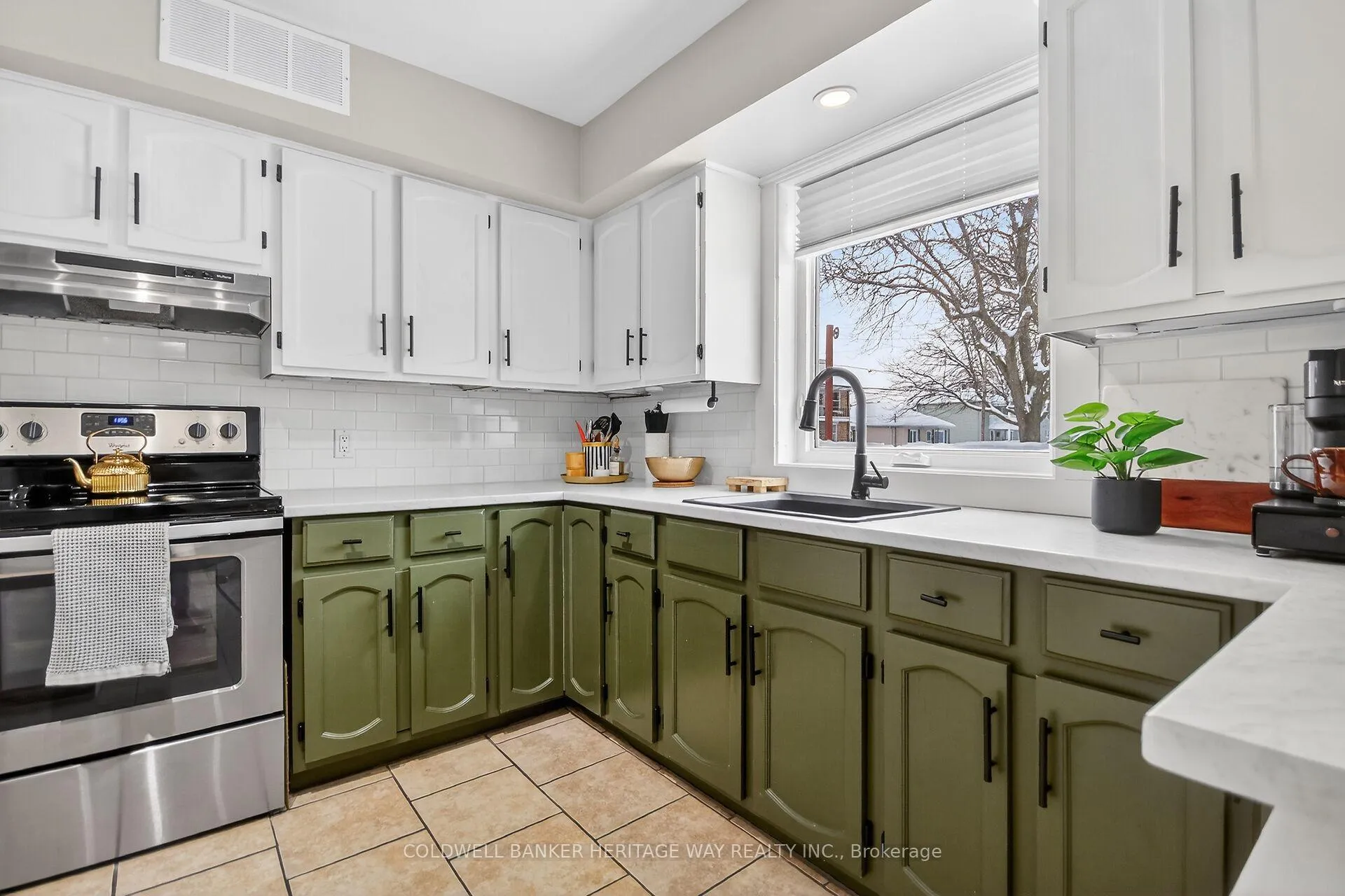 Photo 16 of 1009 Third Street E, Cornwall — HOMEH