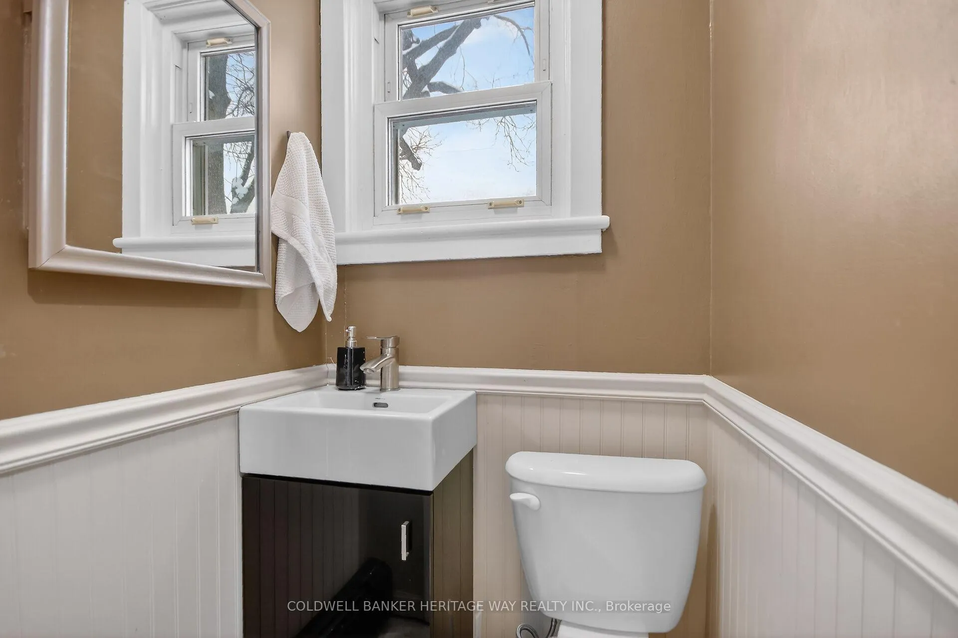 Photo 27 of 1009 Third Street E, Cornwall — HOMEH