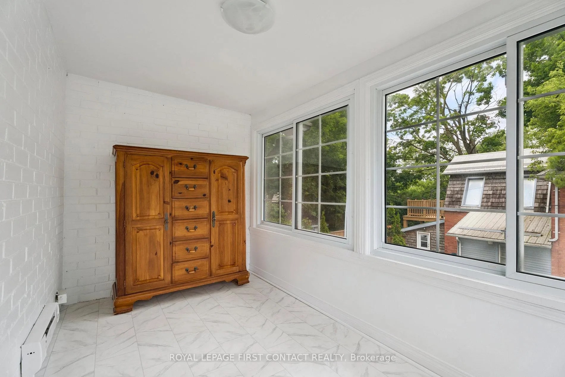 Photo 19 of 55 Burton Avenue, Barrie, Allandale — HOMEH