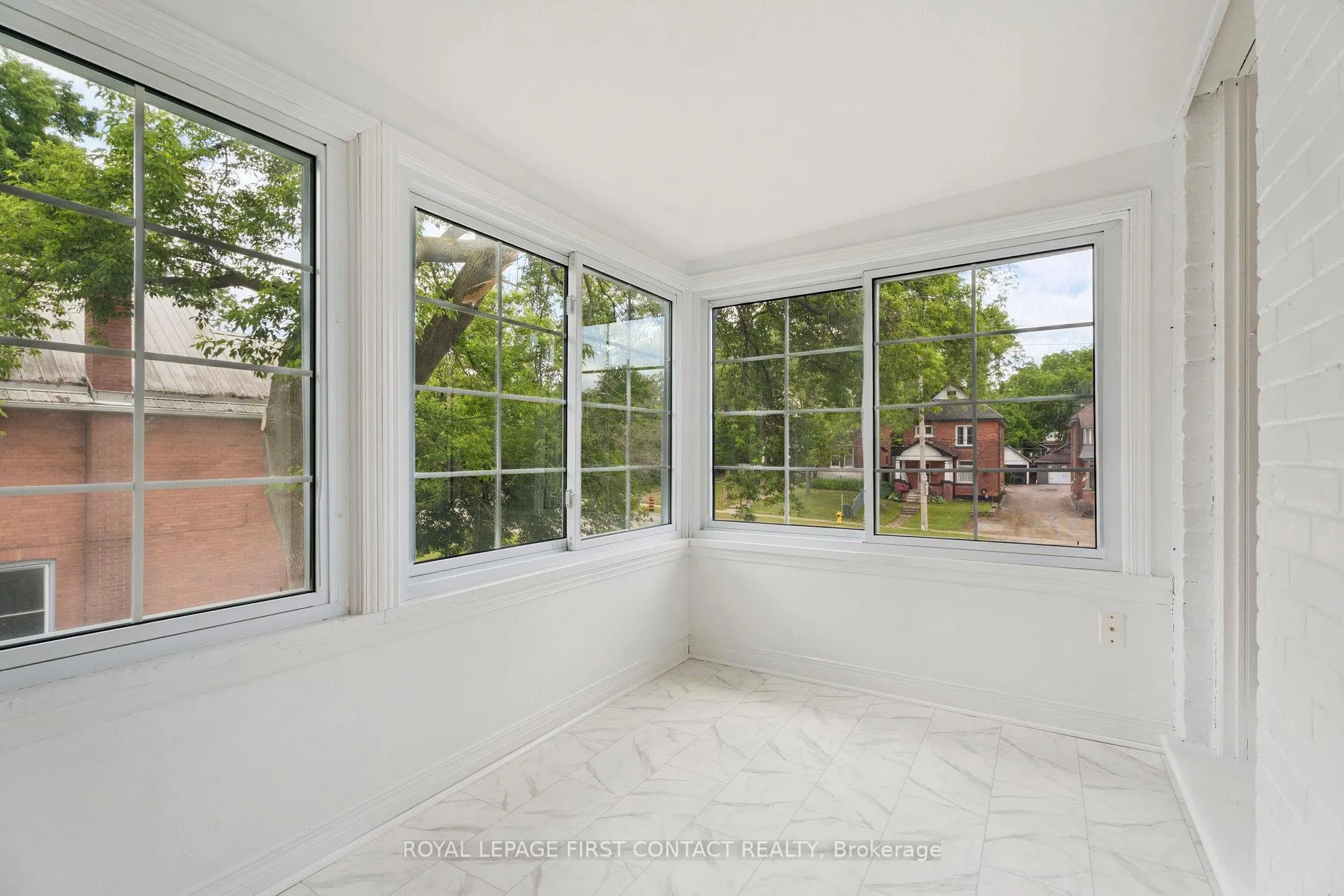 Photo 20 of 55 Burton Avenue, Barrie, Allandale — HOMEH