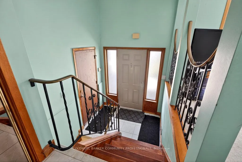 Photo 6 of 178 Marcella Crescent, Hamilton, Gershome — HOMEH