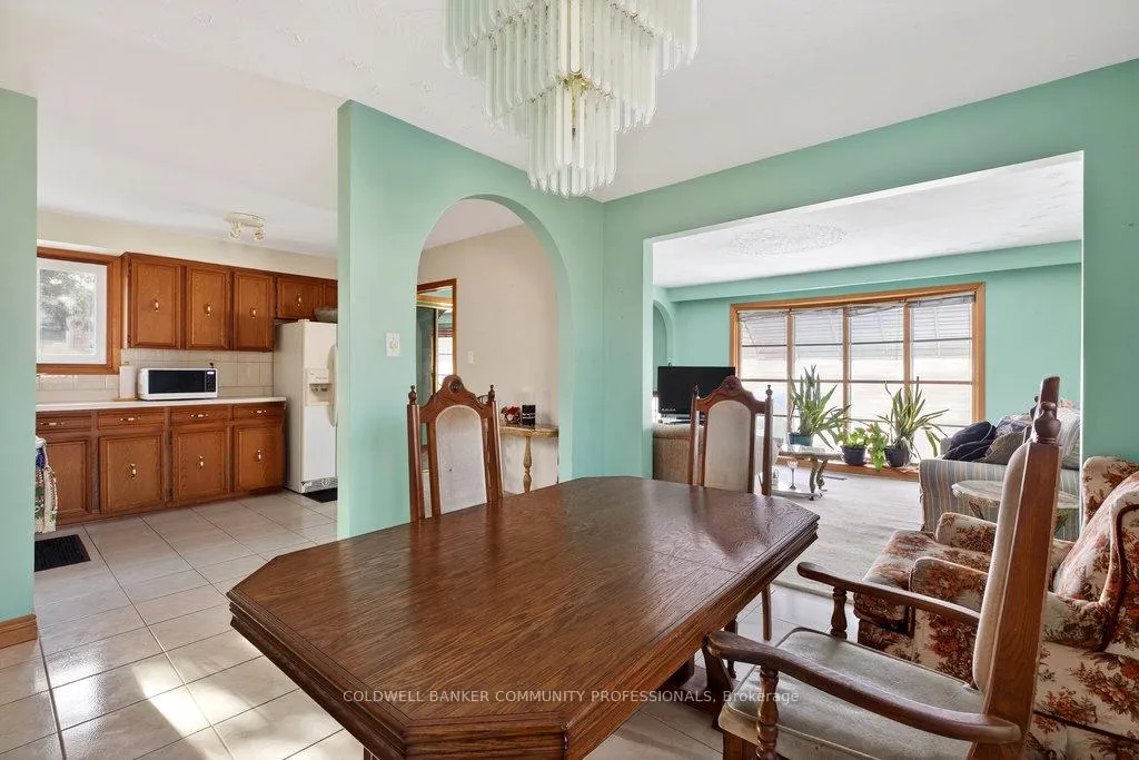 Photo 18 of 178 Marcella Crescent, Hamilton, Gershome — HOMEH