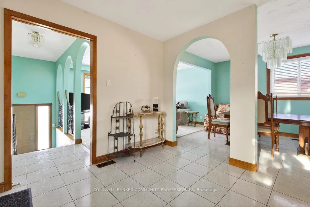 Photo 24 of 178 Marcella Crescent, Hamilton, Gershome — HOMEH