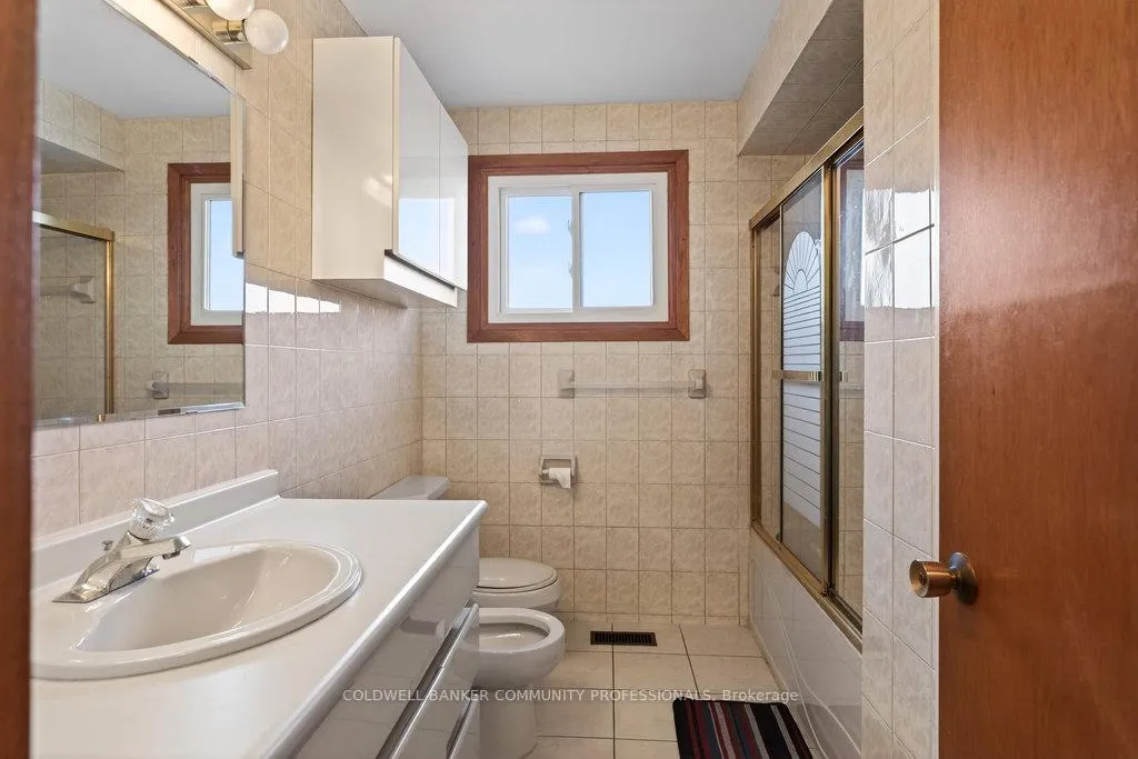 Photo 26 of 178 Marcella Crescent, Hamilton, Gershome — HOMEH