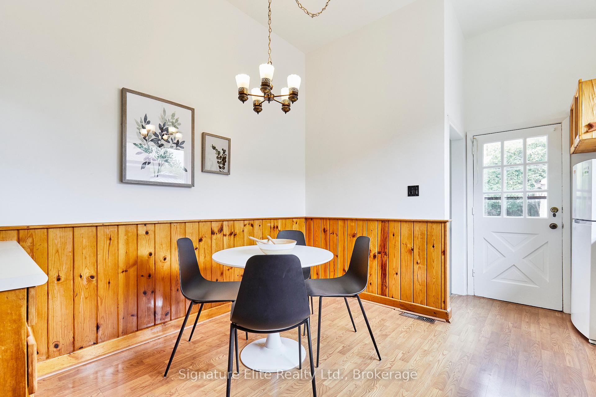 Photo 9 of 25 Farmbrook Road, Scarborough, Woburn — HOMEH