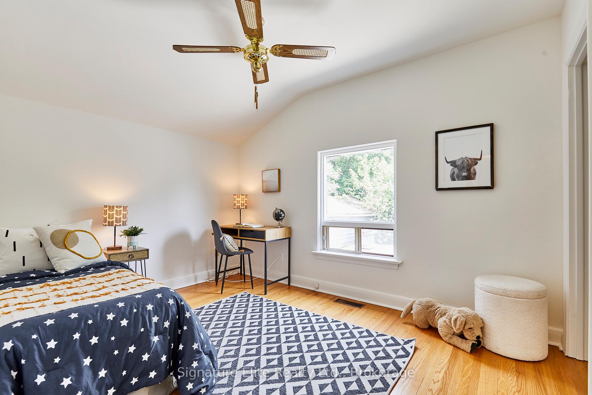 Photo 20 of 25 Farmbrook Road, Scarborough, Woburn — HOMEH