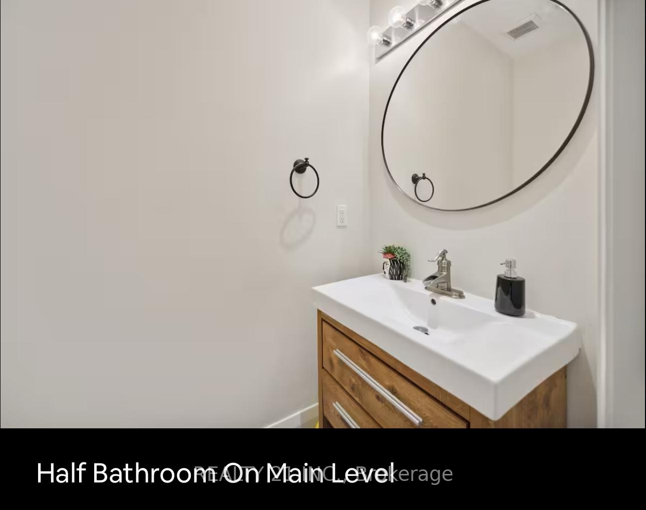 Photo 20 of 98 Preston Street, Scarborough, Birchcliffe-Cliffside — HOMEH