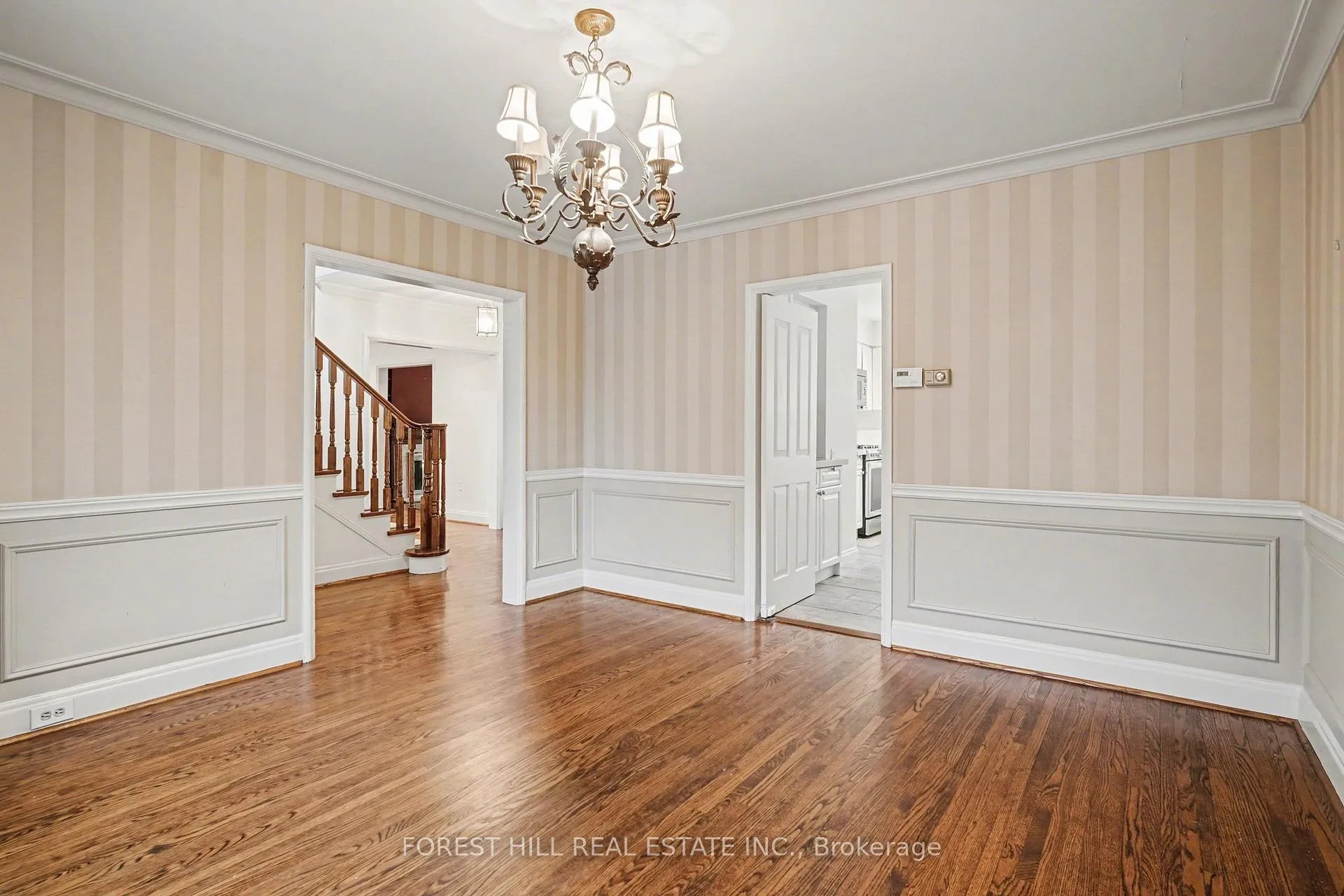 Photo 10 of 289 Glengrove Avenue, Toronto, Lawrence Park South — HOMEH