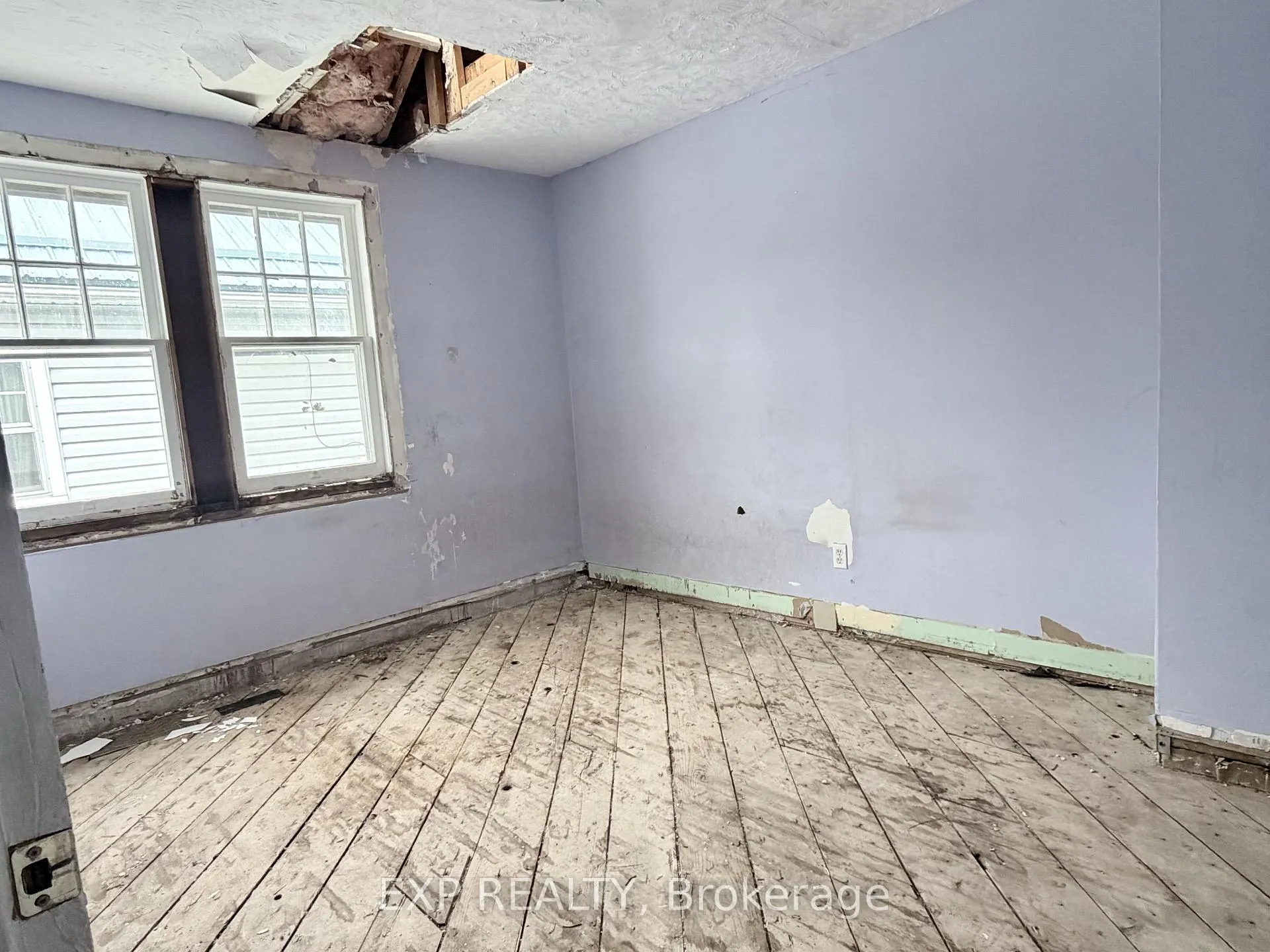 Photo 17 of 16 Nelson Street, Norfolk, Simcoe — HOMEH
