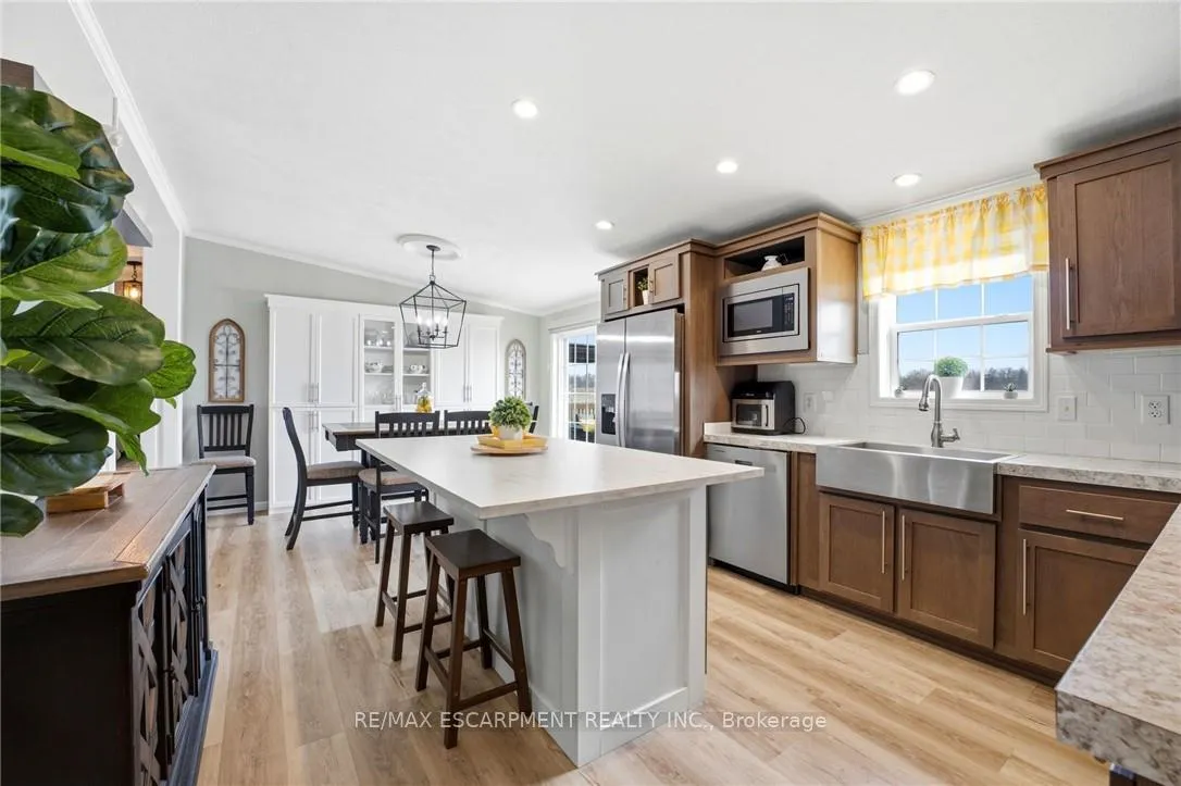 Photo 18 of 20 Hickory Hollow, Haldimand, Nanticoke — HOMEH