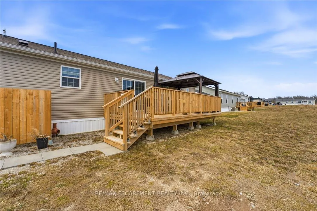 Photo 38 of 20 Hickory Hollow, Haldimand, Nanticoke — HOMEH