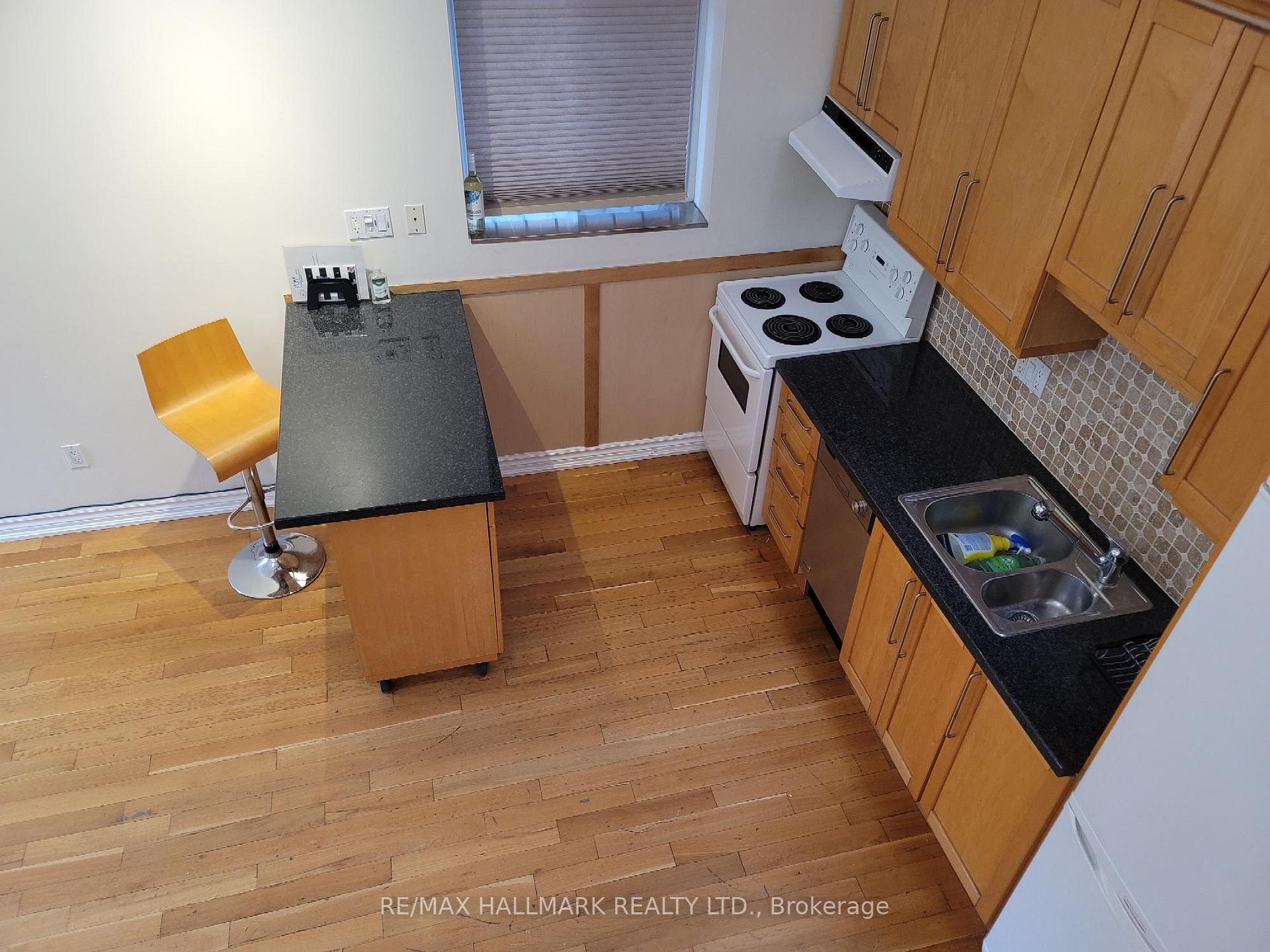 Photo 7 of Unit 2B, 8 St. Joseph Street, Toronto, Bay Street Corridor — HOMEH