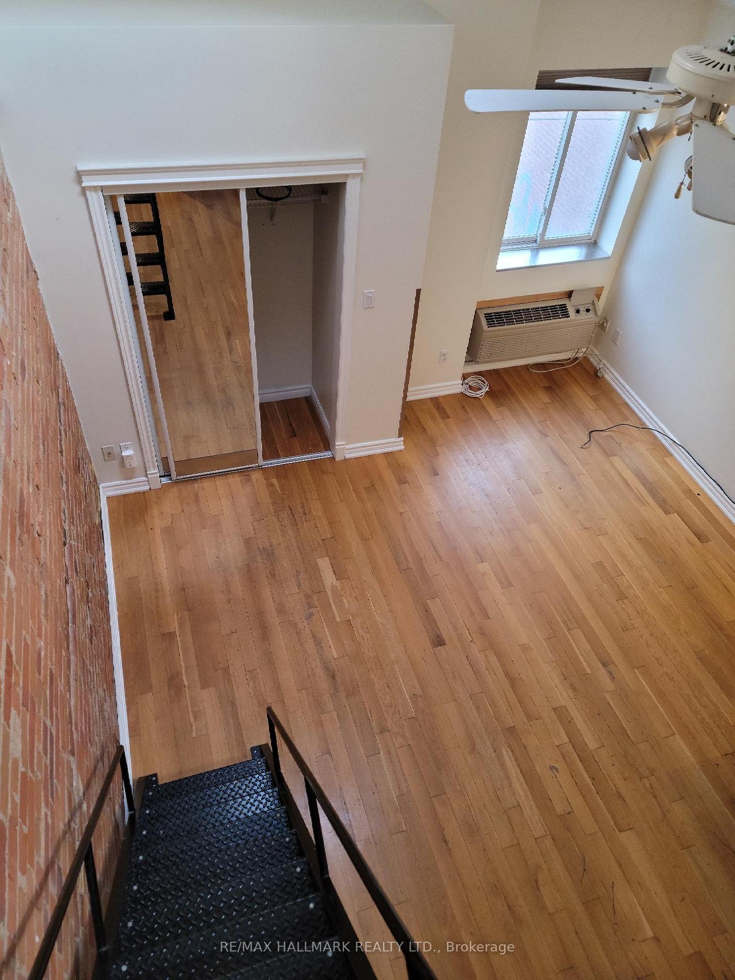 Photo 12 of Unit 2B, 8 St. Joseph Street, Toronto, Bay Street Corridor — HOMEH