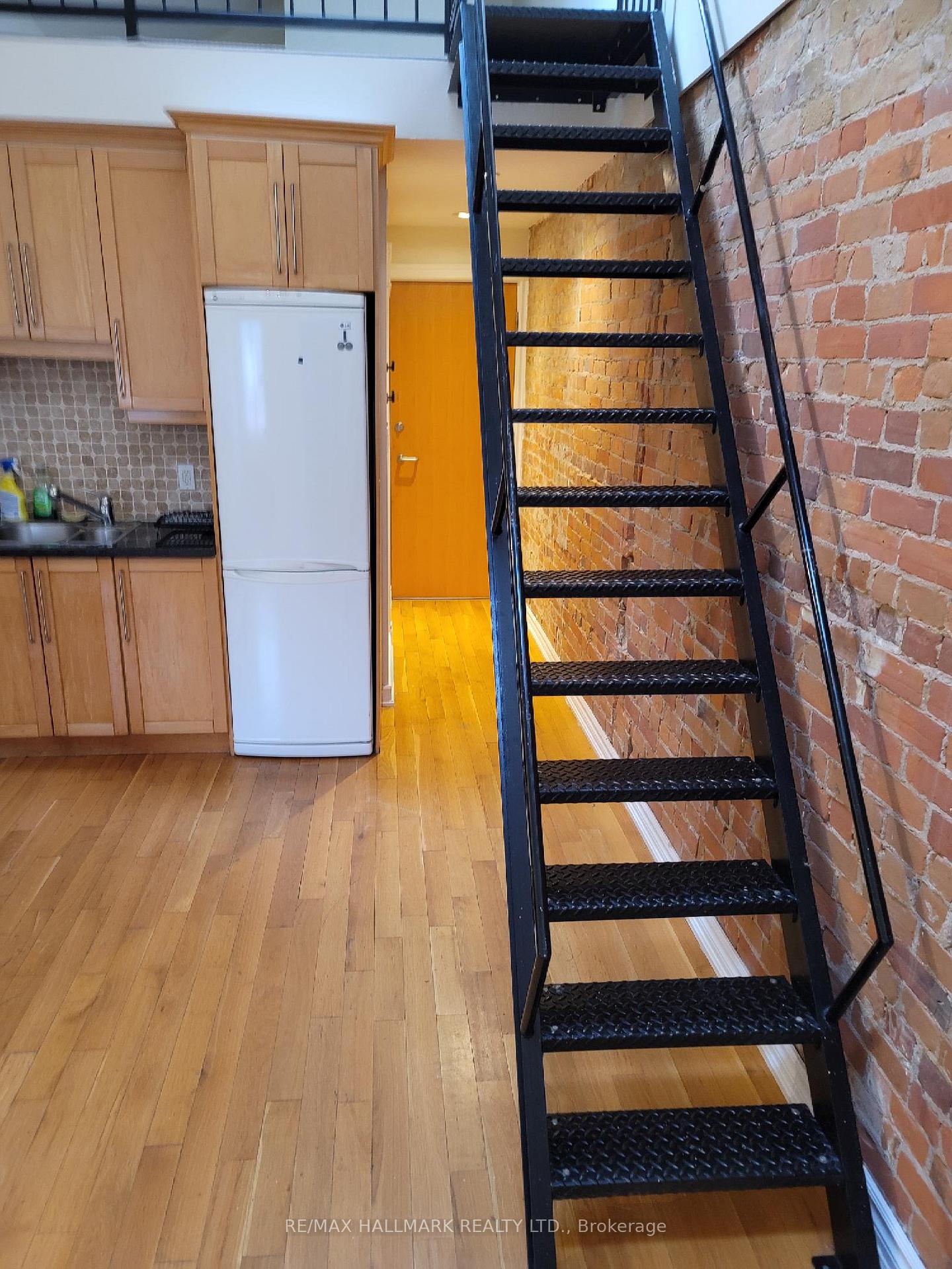 Photo 14 of Unit 2B, 8 St. Joseph Street, Toronto, Bay Street Corridor — HOMEH